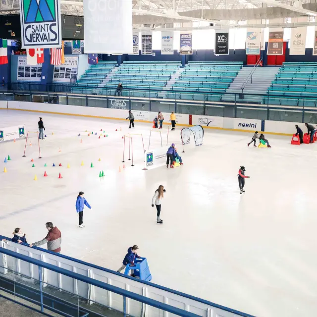 Danse sur glace : des vestiaires tous neufs pour le club de patinage !