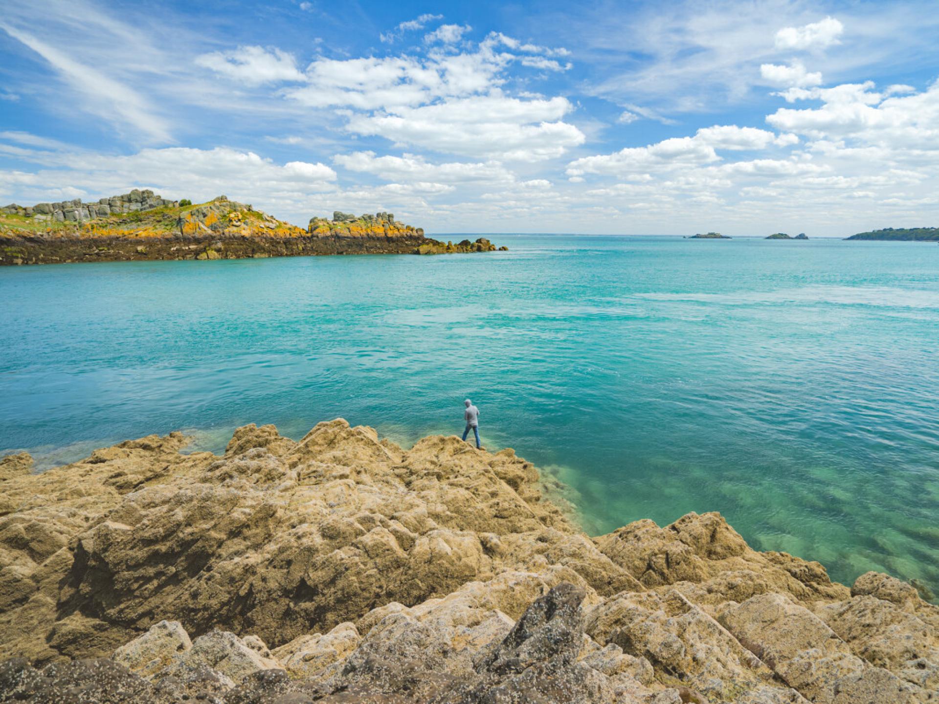 La Pointe Du Grouin Et Son île Aux Oiseaux Saint Malo Baie Du Mont