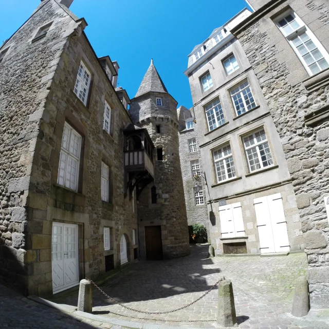 ©smbmsm Cour De La Houssaye (2)