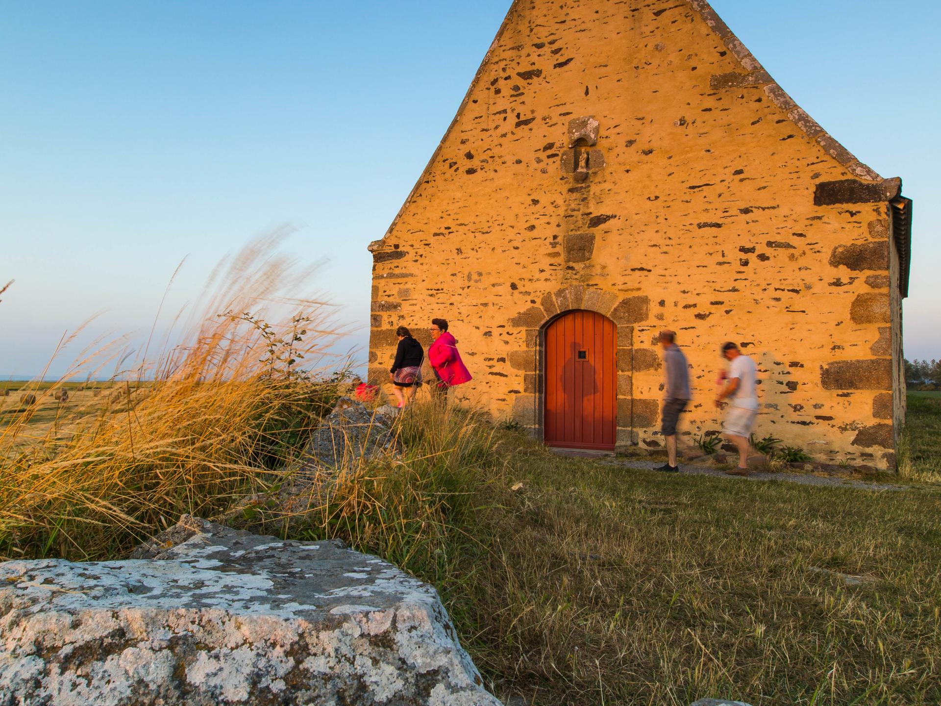 The Sainte Anne Chapel SaintMalo Baai van de MontSaintMichel