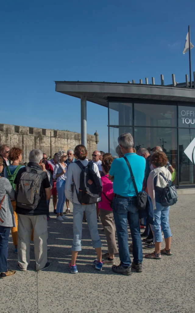 Visite_guidee_-_St_Malo-Yann_Langevin-12200-1200px