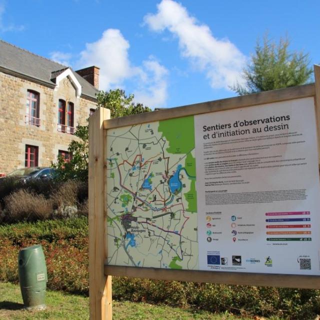 Panneau Sentiers Observation Hédé