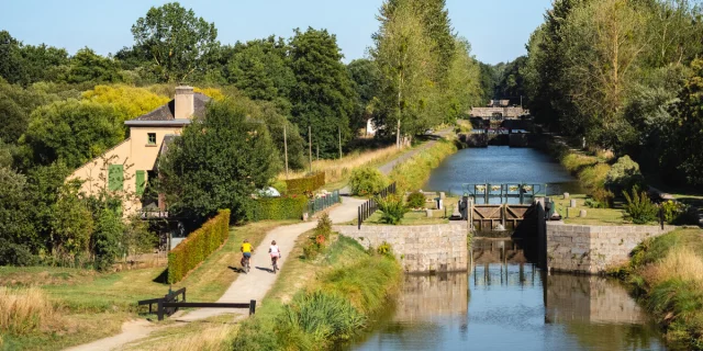 Site Des Onze Ecluses Canal D Ille Et Rance Hede Bazouges