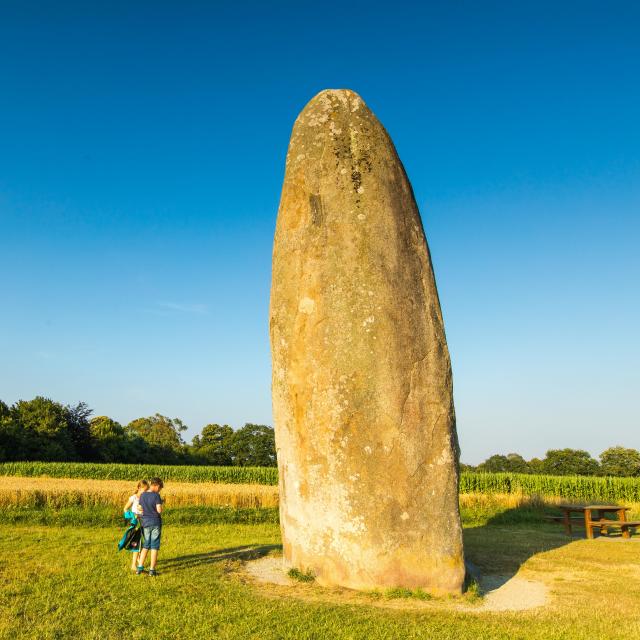 ©Simon Bourcier - Menhir du Champ Dolent - Dol-de-Bretagne