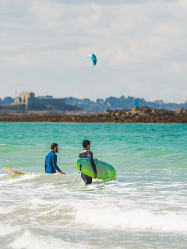 Surfeurs Parame Saint Malo