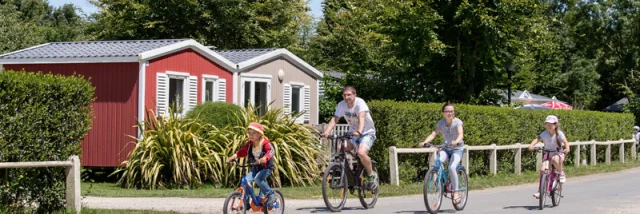 Camping à Saint-Malo au Domaine de la Ville Huchet
