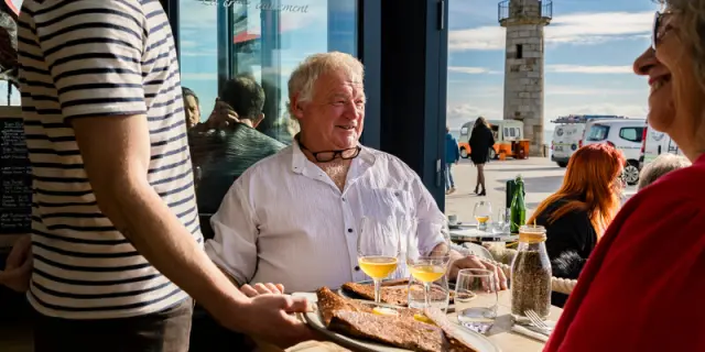 Creperie Breizh Cafe Port De La Houle Cancale Studio Jezequel 7419 1200px