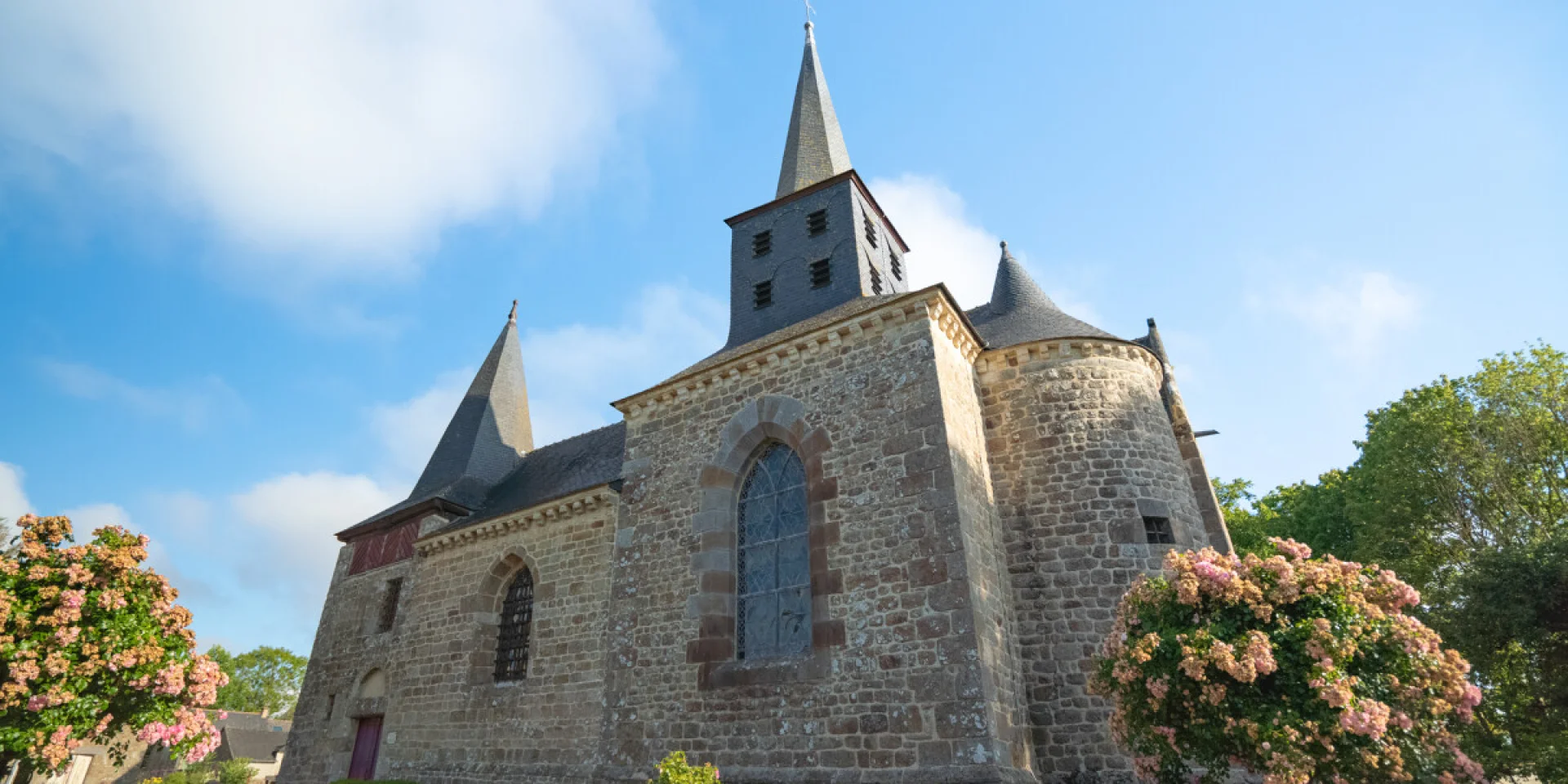 Eglise Des Trois Marie Cardroc Thibault Poriel 5068 1200px