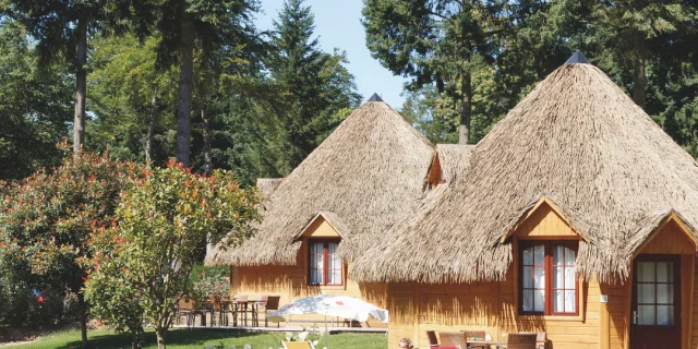 Les Ormes Cottage Hutte