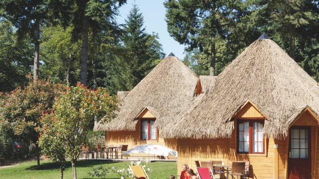 Les Ormes Cottage Hutte