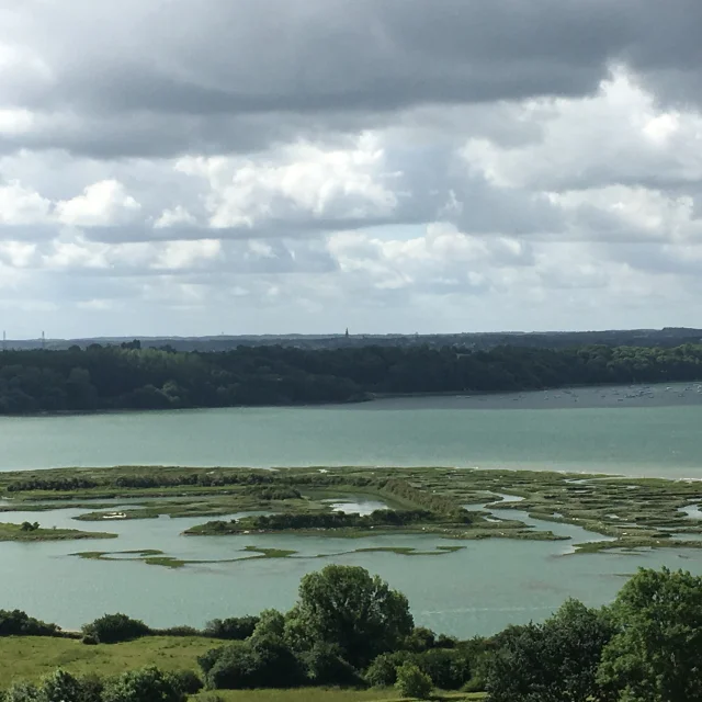 Weinberge am Mont Garrot und Wikingercamp