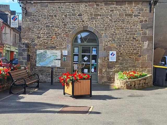 Bit Combourg 2 Rotated