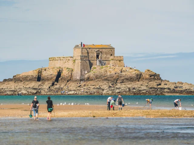 Fort Du Petit Be Intra Muros Saint Malo Thibault Poriel 5153 1200px