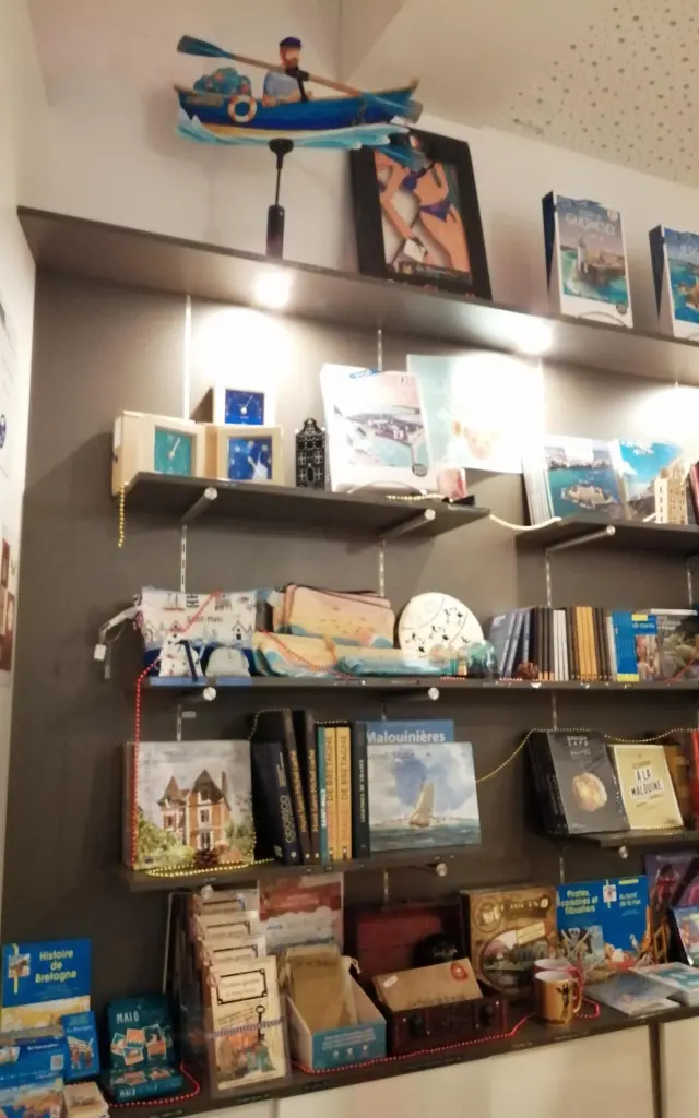 Boutique Office De Tourisme Destination Saint Malo Baie Du Mont Saint Michel Hiver 2025 1