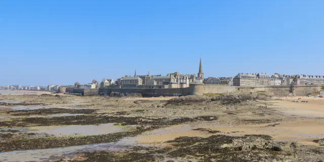 ©SMBMSM - Vue sur Intra-Muros - Saint-Malo