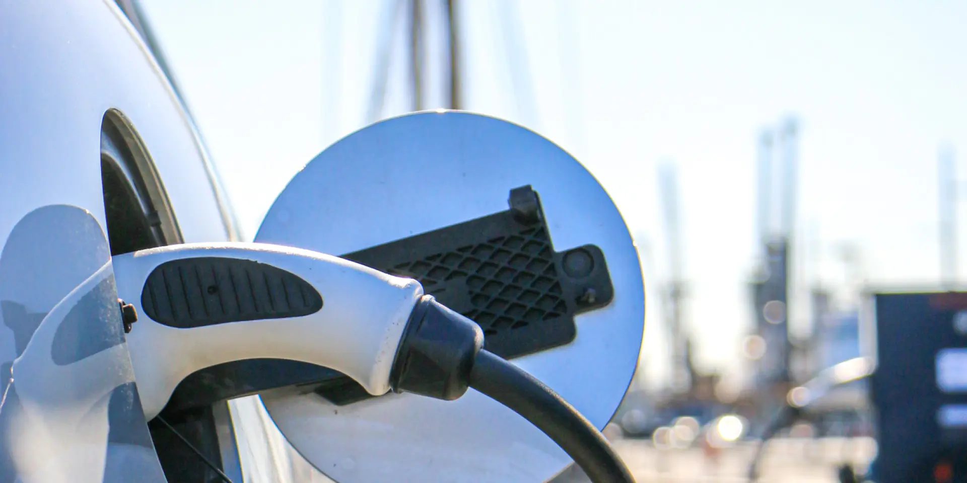 ©SMBMSM - Branchement voiture électrique - Saint-Malo