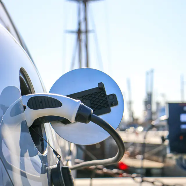 ©SMBMSM - Branchement voiture électrique - Saint-Malo