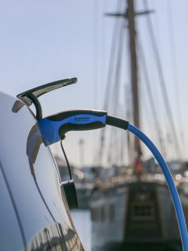 ©SMBMSM - Branchement voiture électrique - Saint-Malo