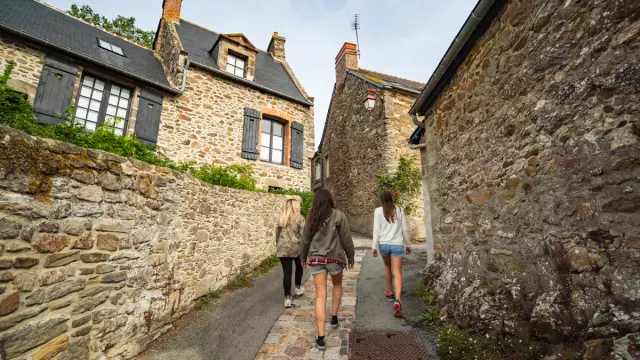 Balade Dans Les Ruettes Saint Suliac Thibault Poriel 5164 1200px