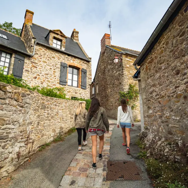 Balade Dans Les Ruettes Saint Suliac Thibault Poriel 5164 1200px