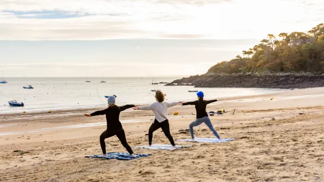 Yoga Port Mer Cancale Studio Jezequel 7404 1200px