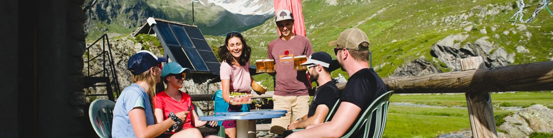 Refuge du Ruitor sur le plateau de la Petite Sassière à Sainte-Foy-Tarentaise