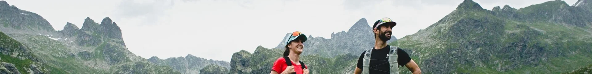 Randonneurs sur le plateau de la Sassière à Sainte-Foy-Tarentaise