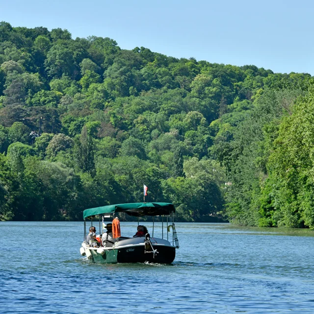 Balade à bord de Chloé avec l'association Sequana à Chatou.