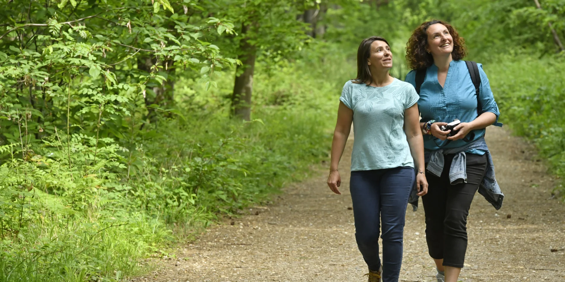 Deux copines en balade dans la forêt de Saint-Germain OTISGBS