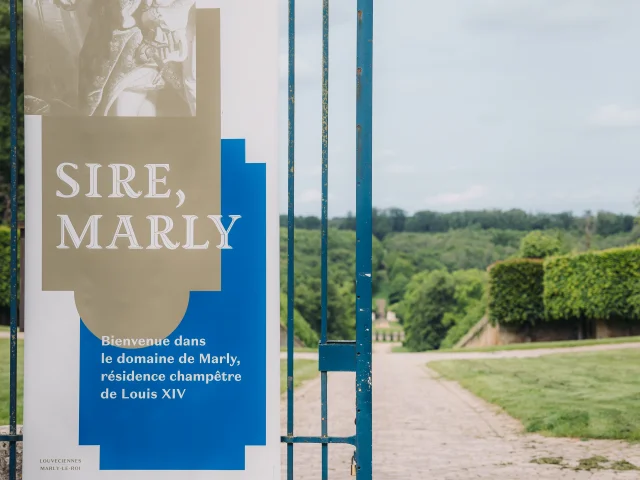 Musée du domaine royal de Marly avec grille extérieur