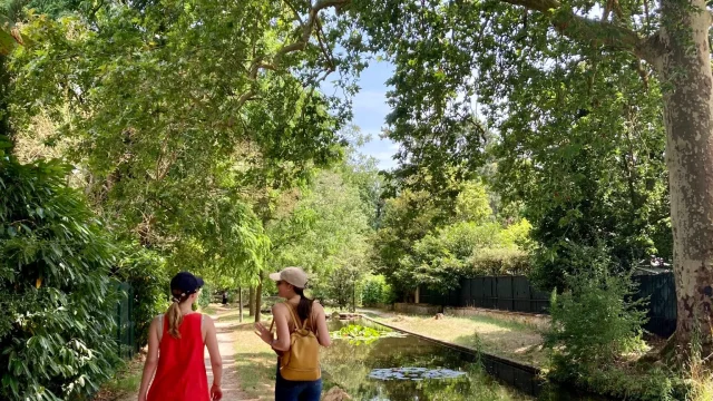 Lison et Denise en exploration au Vésinet