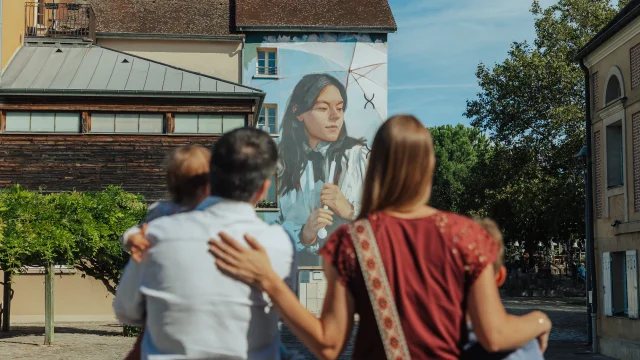 Famille en visite sur l'ile des Impressionnistes à Chatou