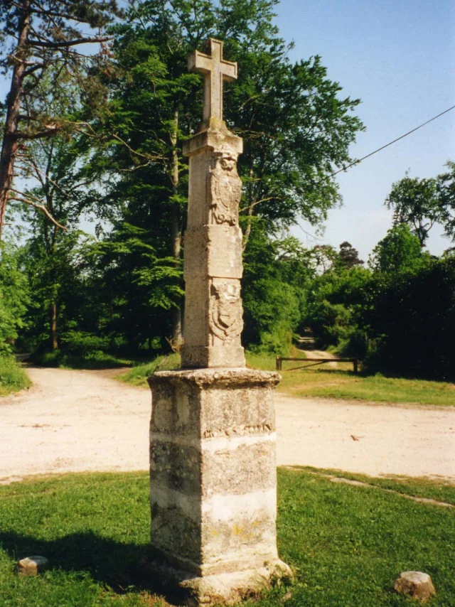 Sentier des oratoires en forêt de Saint-Germain-en-Laye