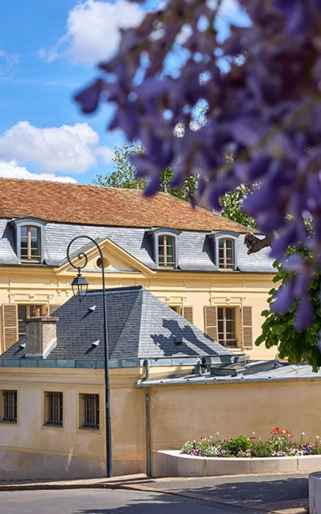Nicolas Vercellino Mairie De Chambourcy Facade