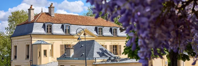 Nicolas Vercellino Mairie De Chambourcy Facade