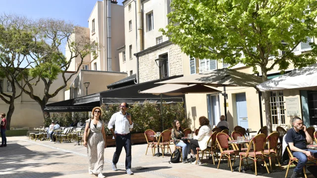 Place Restaurants Saintgermainelaye Jdamasse Min