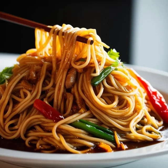 La Photo Realise Dune Assiette De Plat Asiatique De Nouilles Chinoises