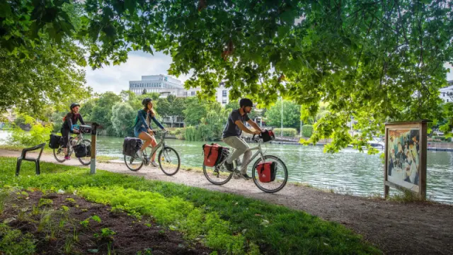 Balade à vélo le long des bords de Seine à Chatou