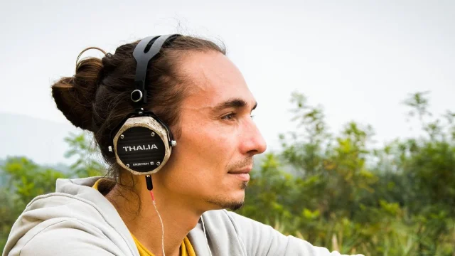 Headphones 4602761 1920 E1585213241156