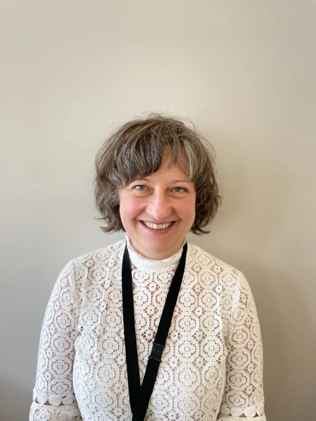 Béatrice Montfort, Guide conférencière