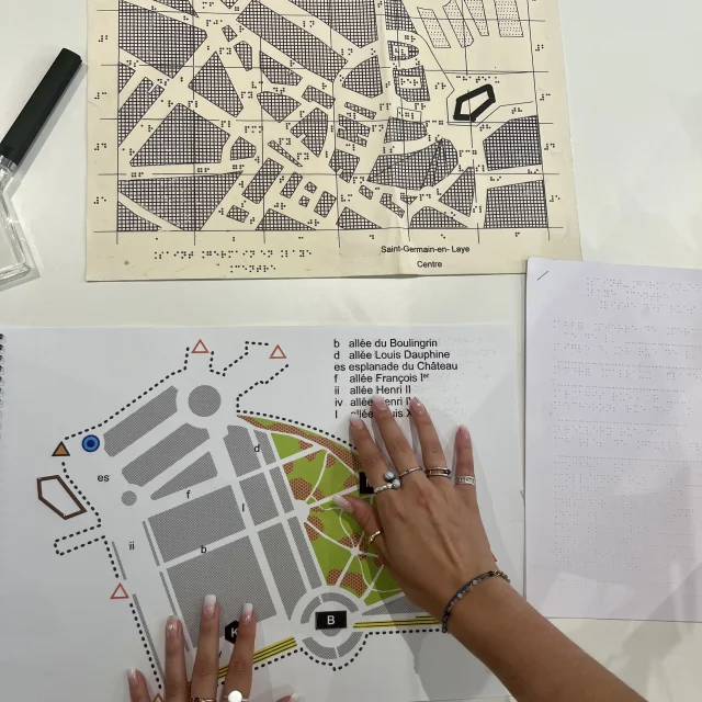 Plan de Saint-Germain-en-Laye, domaine et château en braille OTISGBS
