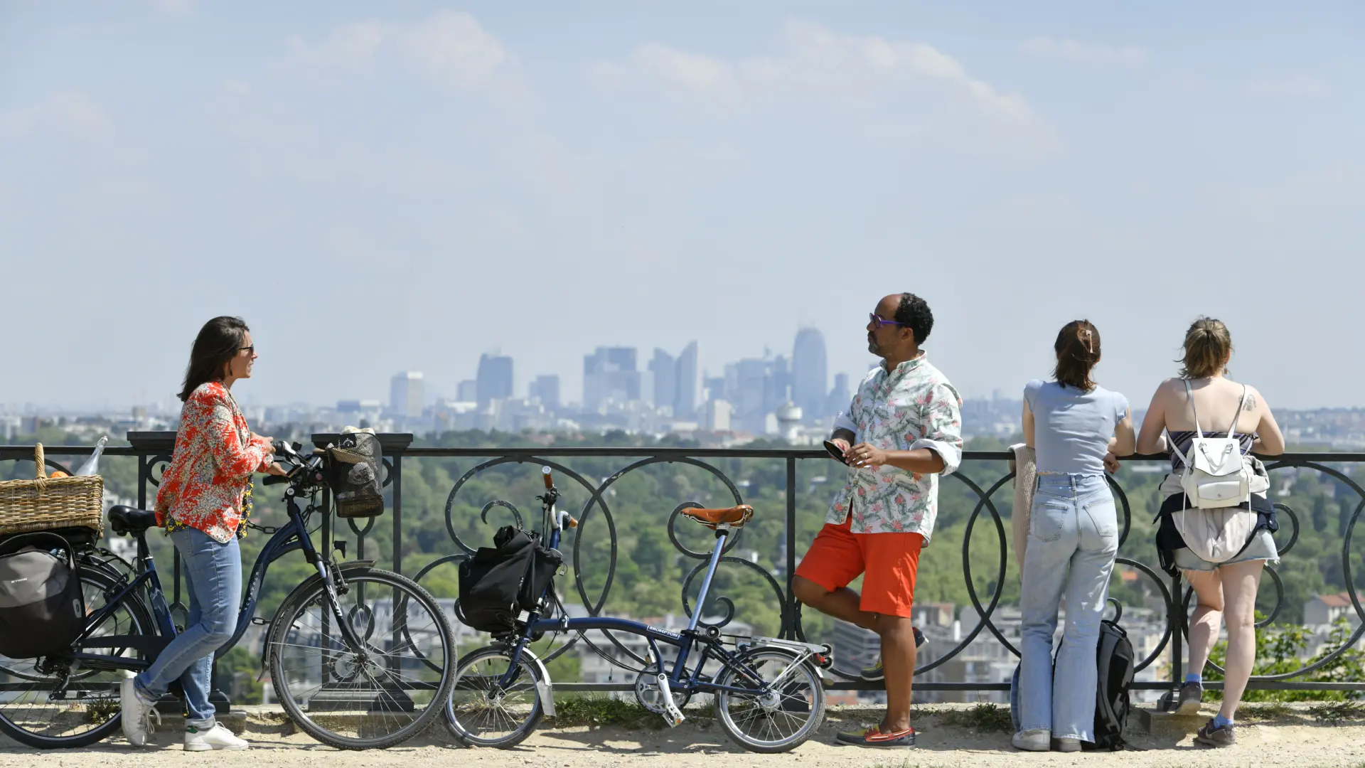 Couple Terrasse Saint Germain En Laye Credit Joel Damasse