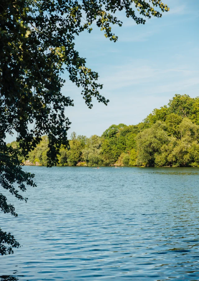 Les berges du Mesnil-le-Roi