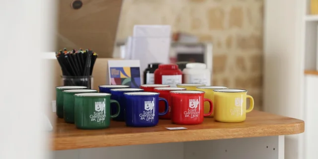 Mugs avec le logo de la ville de Saint-Germain-en-Laye OTISGSB