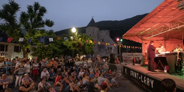 Concert Village 8g8a3572