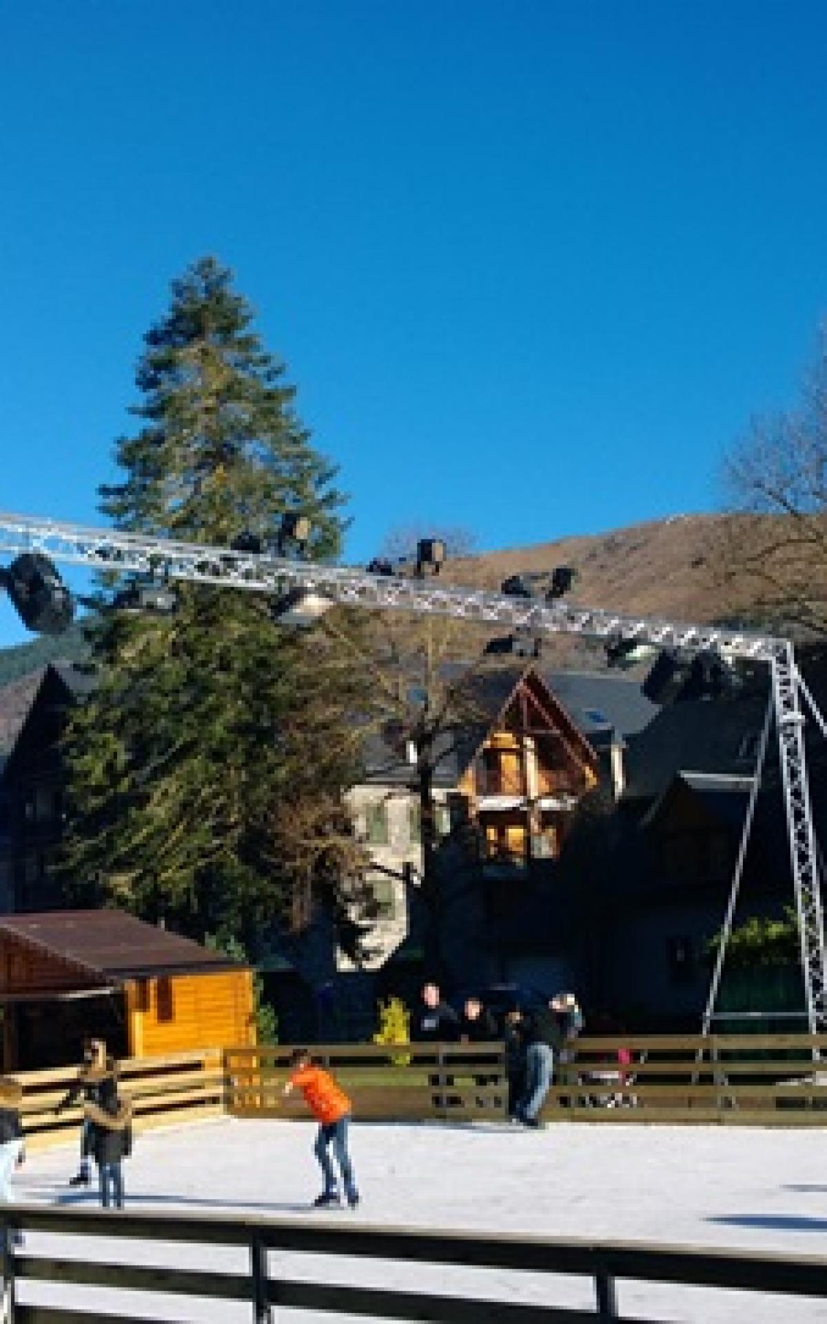 La patinoire SaintLary Tourisme
