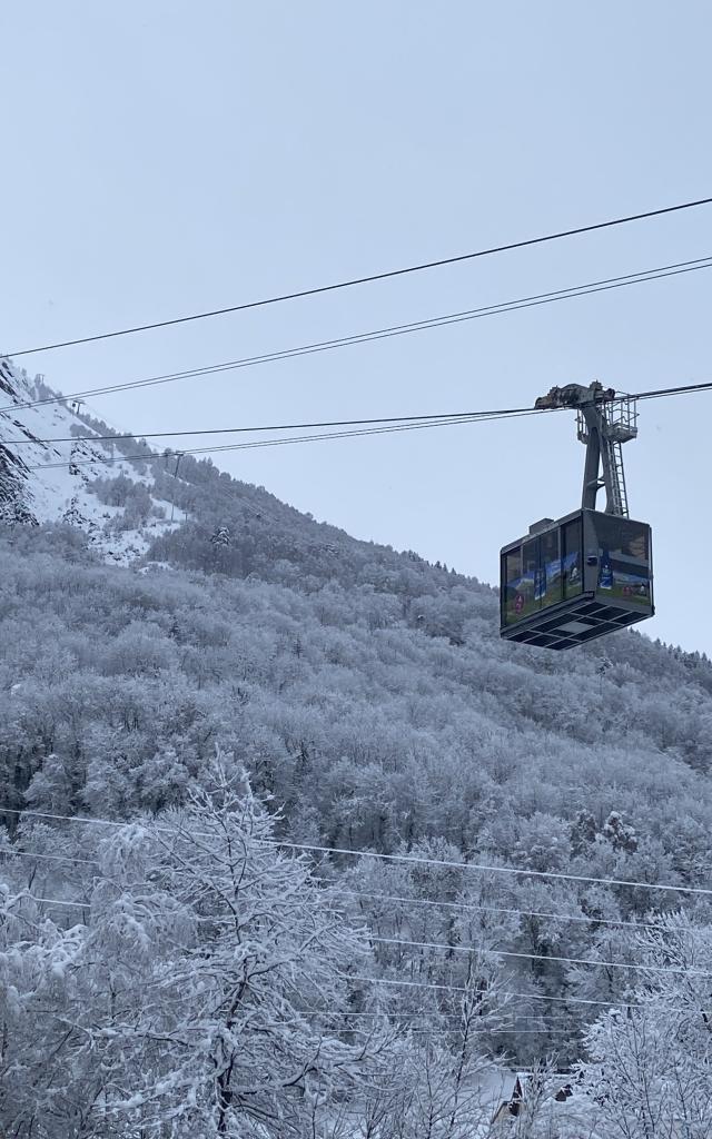 ©cperisse Village Hiver Neige Telepherique Cabine (3)