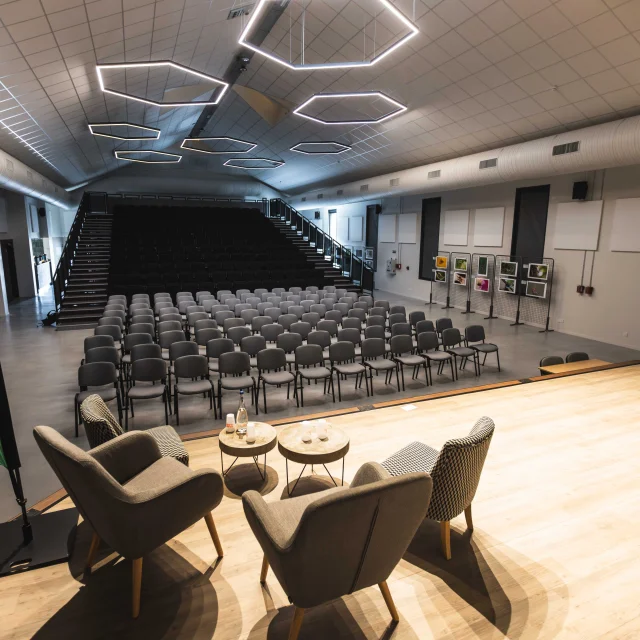 Nbirrien Cinema Lumiere 108