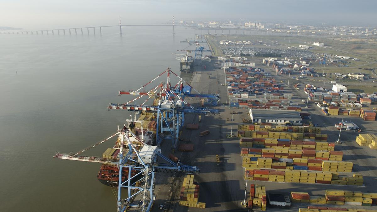 visitez-le-grand-port-maritime-saint-nazaire-une-visite-tonnante