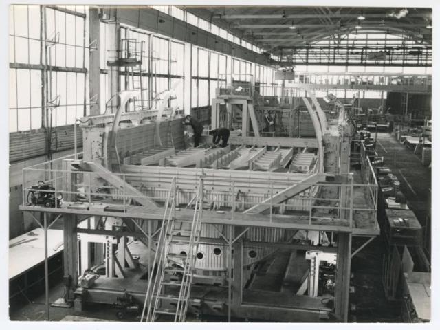 Jep T 7300 Assemblage Avion 1966 768x583 1